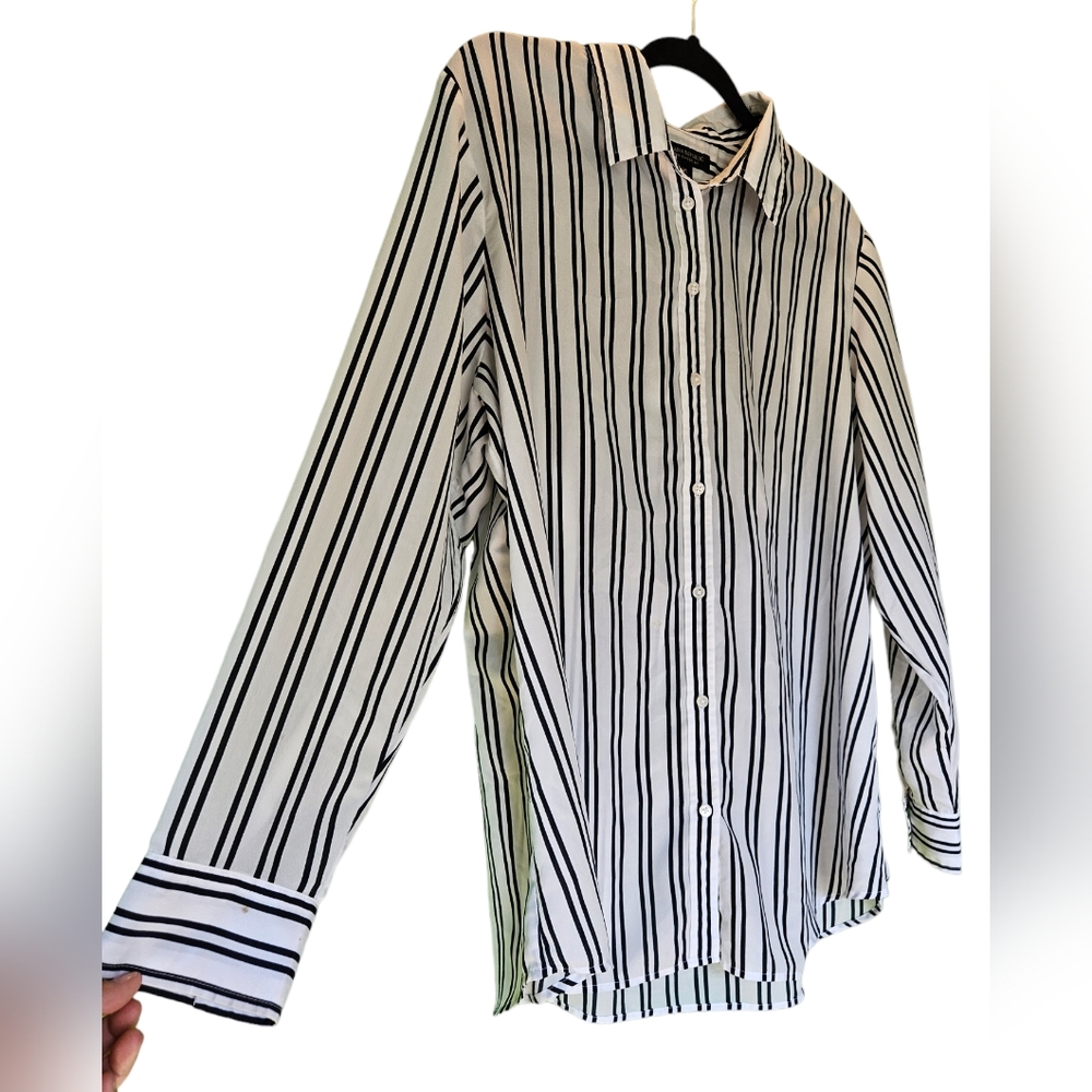 Banana Republic Dillon Classic Fit Striped button down - Picture 2 of 2